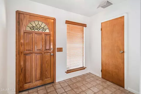 Entry Way - 45050 43rd St E, Lancaster, CA 93535 photo 1 of 1