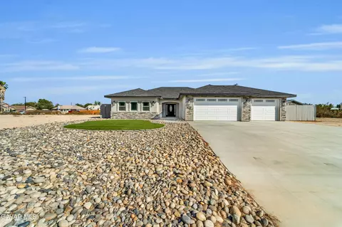 21701 Darrow Dr, California City, CA 93505