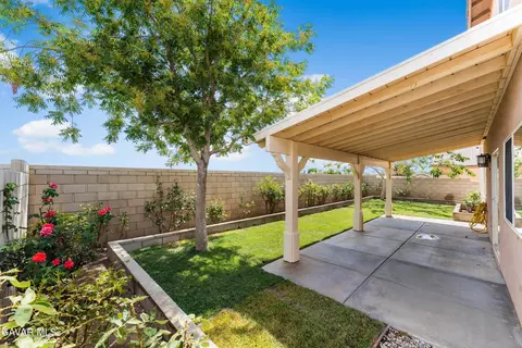 45448 Spahn Ln, Lancaster, CA 93535 photo 2