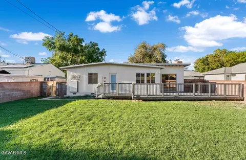 1420 Jackman St W, Lancaster, CA 93534