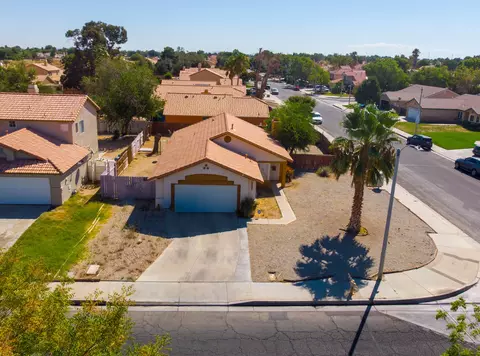 View/Area - 43804 5th St E, Lancaster, CA 93535 photo 8 of 10