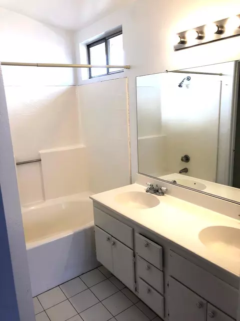 Bath - 43804 5th St E, Lancaster, CA 93535 photo 2 of 2