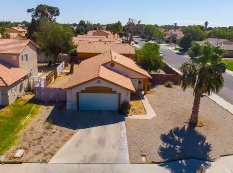 View/Area - 43804 5th St E, Lancaster, CA 93535 photo 9 of 10