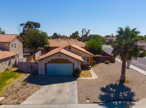 View/Area - 43804 5th St E, Lancaster, CA 93535 photo 1 of 10