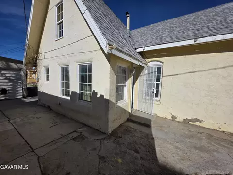 Exterior - 16133 I St, Mojave, CA 93501 photo 2 of 9