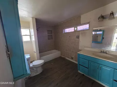 Bath - 16133 I St, Mojave, CA 93501 photo 1 of 3