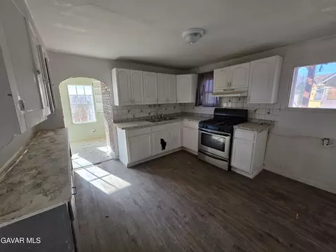 Kitchen - 16133 I St, Mojave, CA 93501 photo 1 of 3