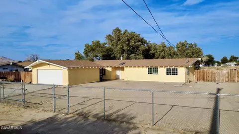 40322 165th St E, Palmdale, CA 93591
