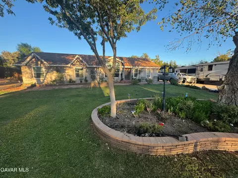 33218 Acklins Ave, Acton, CA 93510