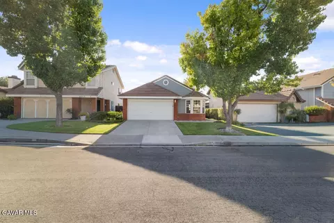26721 Pamela Dr, Santa Clarita, CA 91351
