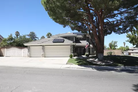 42453 Surrey Ct, Quartz Hill, CA 93536