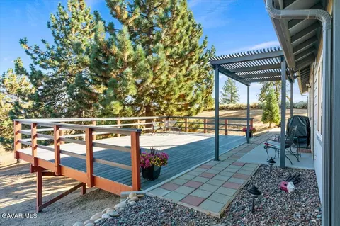 Exterior - 26821 Stirrup Way, Tehachapi, CA 93561 photo 4 of 6