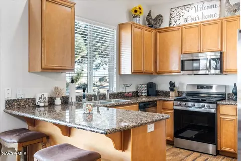 Kitchen - 26821 Stirrup Way, Tehachapi, CA 93561 photo 1 of 3