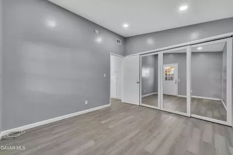 727 Ave H 8 W, Lancaster, CA 93534 photo 21