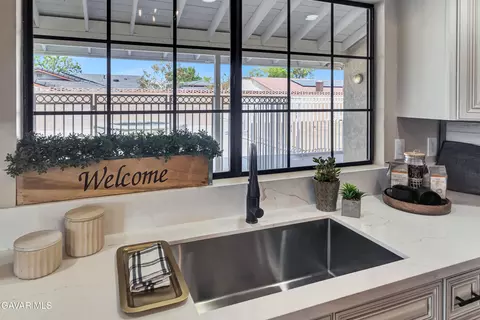 Kitchen - 2747 Wilson Ct, Lancaster, CA 93536 photo 5 of 6