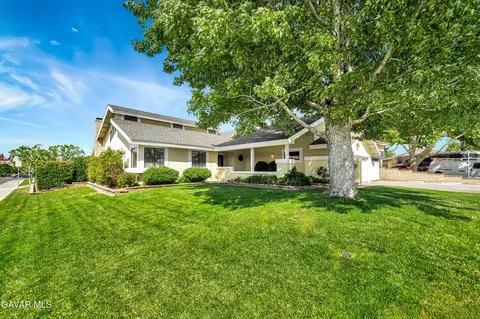 Exterior - 2747 Wilson Ct, Lancaster, CA 93536 photo 2 of 17