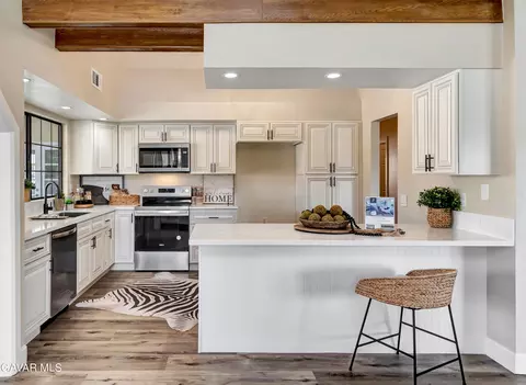 Kitchen - 2747 Wilson Ct, Lancaster, CA 93536 photo 2 of 6