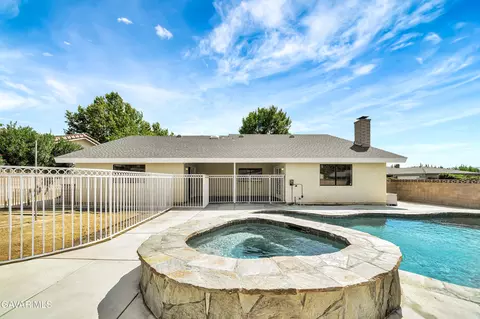 Exterior - 2747 Wilson Ct, Lancaster, CA 93536 photo 10 of 17