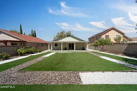 Exterior - 822 Avenue J11 Ave E, Lancaster, CA 93535 photo 10 of 10