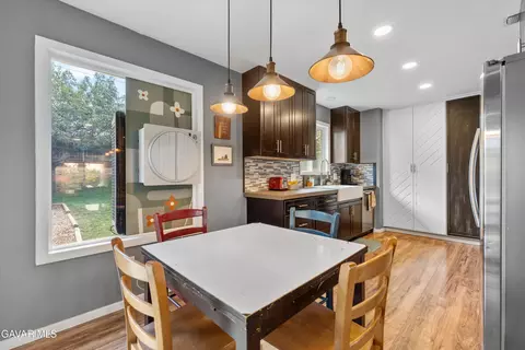 Dining - 20410 Steeple Ct, Tehachapi, CA 93561 photo 1 of 1