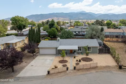 View/Area - 20410 Steeple Ct, Tehachapi, CA 93561 photo 1 of 4