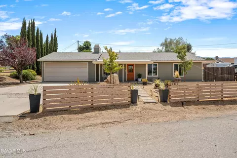 Exterior - 20410 Steeple Ct, Tehachapi, CA 93561 photo 2 of 7