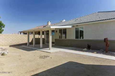 Exterior - 2319 Newgrove St E, Lancaster, CA 93535 photo 4 of 6