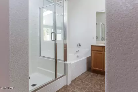 Bath - 2319 Newgrove St E, Lancaster, CA 93535 photo 1 of 2