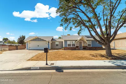 4742 Ave L12 W, Lancaster, CA 93536