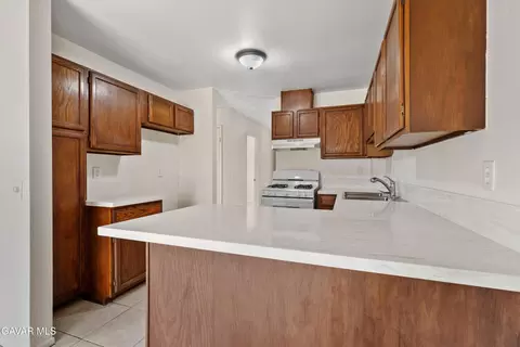 451 Lancaster Blvd E, Lancaster, CA 93535 photo 4