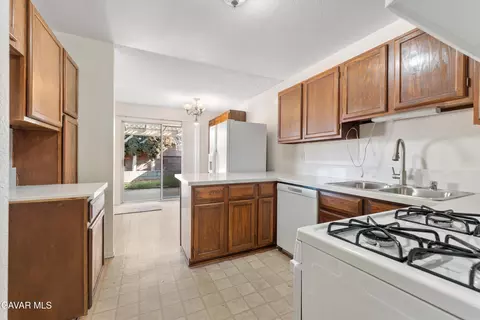 451 Lancaster Blvd E, Lancaster, CA 93535 photo 17
