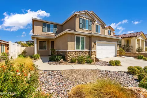 37312 Wisteria Dr, Palmdale, CA 93551