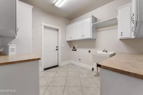 Other - 30400 Horsethief Dr, Tehachapi, CA 93561 photo 4 of 9