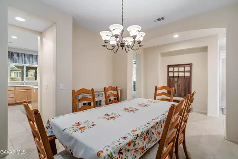 44856 Mariposa Dr, Lancaster, CA 93536 photo 11