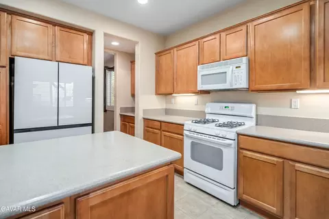 44856 Mariposa Dr, Lancaster, CA 93536 photo 13