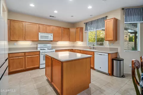 44856 Mariposa Dr, Lancaster, CA 93536 photo 14