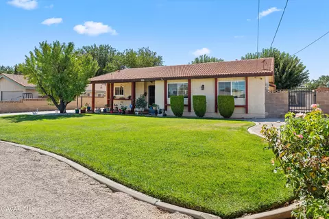 4540 Avenue K10 W, Lancaster, CA 93536