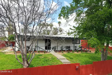 3300 Bucknell St, Bakersfield, CA 93305