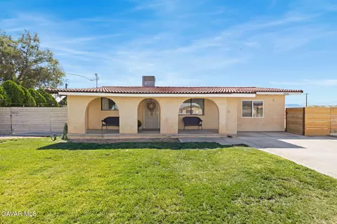3018 Avenue H4 E, Lancaster, CA 93535