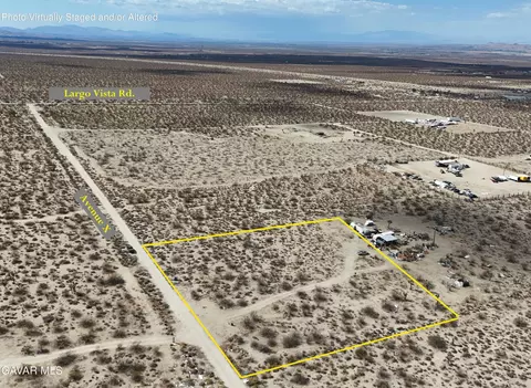 E Ave X, Llano, CA 93544