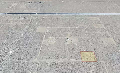 E Ave X, Llano, CA 93544 photo 7