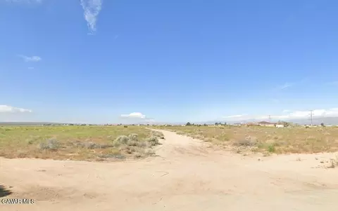 Hanover Dr & W/o Lehigh St, California City, CA 93505