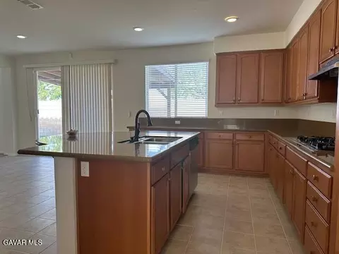 43142 Hampton St, Lancaster, CA 93536 photo 12