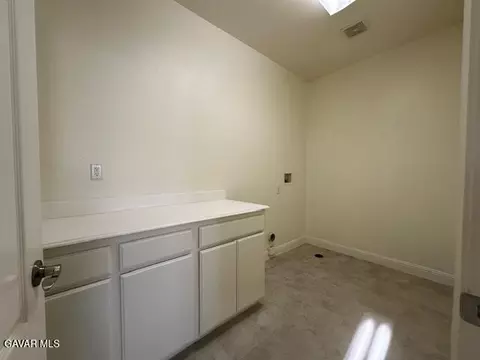 43142 Hampton St, Lancaster, CA 93536 photo 21