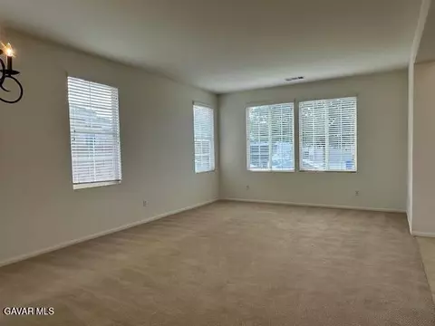 43142 Hampton St, Lancaster, CA 93536 photo 4