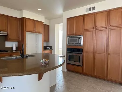43142 Hampton St, Lancaster, CA 93536 photo 10