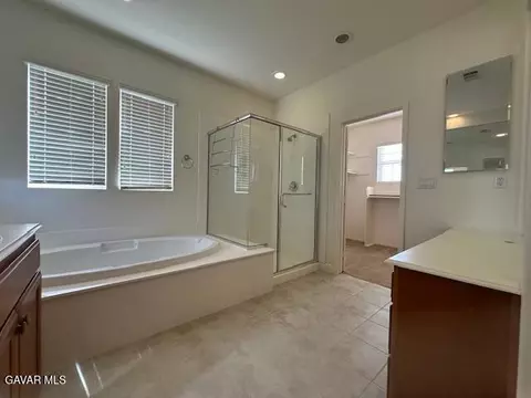 43142 Hampton St, Lancaster, CA 93536 photo 18