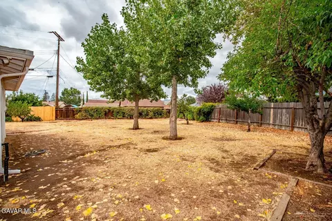 Exterior - 103 Teakwood Ct, Tehachapi, CA 93561 photo 10 of 10