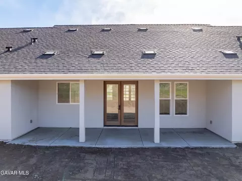 Other - 24401 Oaktree Ct, Tehachapi, CA 93561 photo 4 of 10