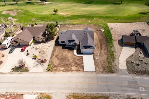 View/Area - 29840 Pinedale Dr, Tehachapi, CA 93561 photo 2 of 8